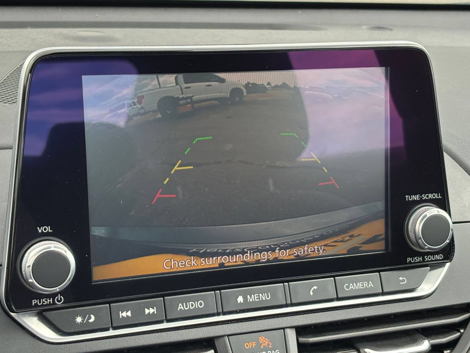 Used 2025 Nissan Altima 2.5 SV FWD image 24
