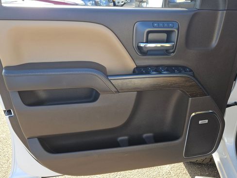 Used 2018 GMC Sierra 2500 Denali w/ Duramax Plus Package image 11