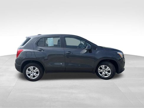 Used 2016 Chevrolet Trax LS FWD image 6