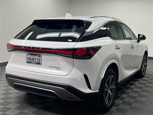 Certified 2024 Lexus RX 350h w/ Convenience Package image 5