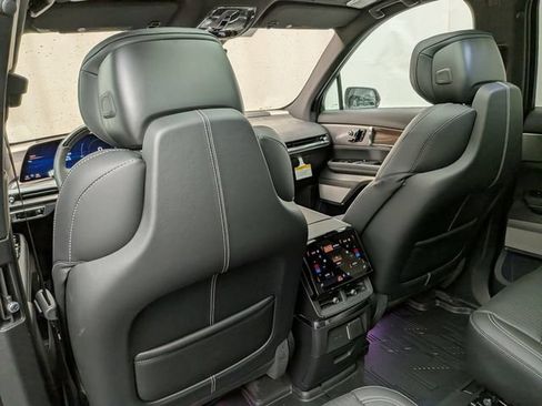 Used 2026 Cadillac Vistiq Sport w/ LPO, Floor Liner Package AWD/4WD image 23