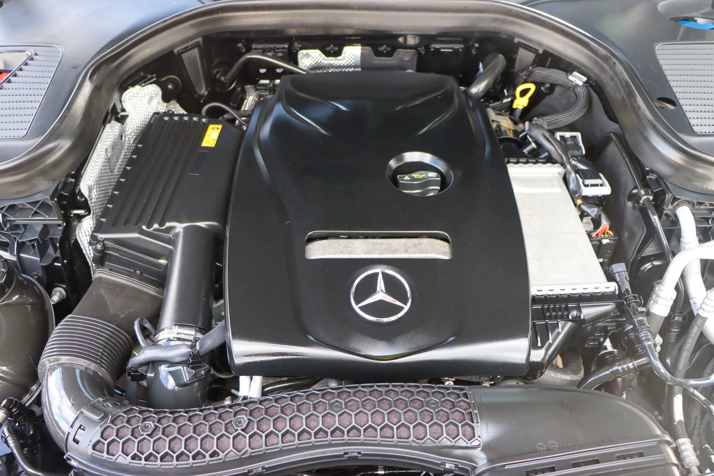 Used 2018 Mercedes-Benz GLC 300 4MATIC w/ Multimedia Package image 43
