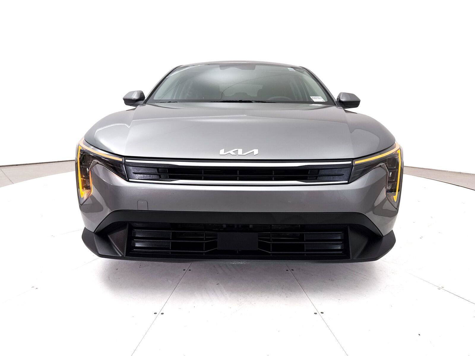 Used 2025 Kia K4 FWD image 12
