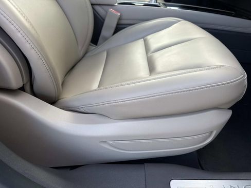 Used 2024 Lincoln Corsair FWD image 12