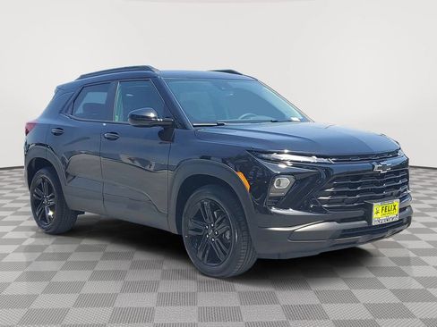 New 2026 Chevrolet TrailBlazer LT w/ Convenience Package FWD image 3