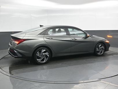 Used 2024 Hyundai Elantra Limited