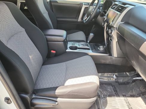 Used 2022 Toyota 4Runner SR5 AWD/4WD image 16