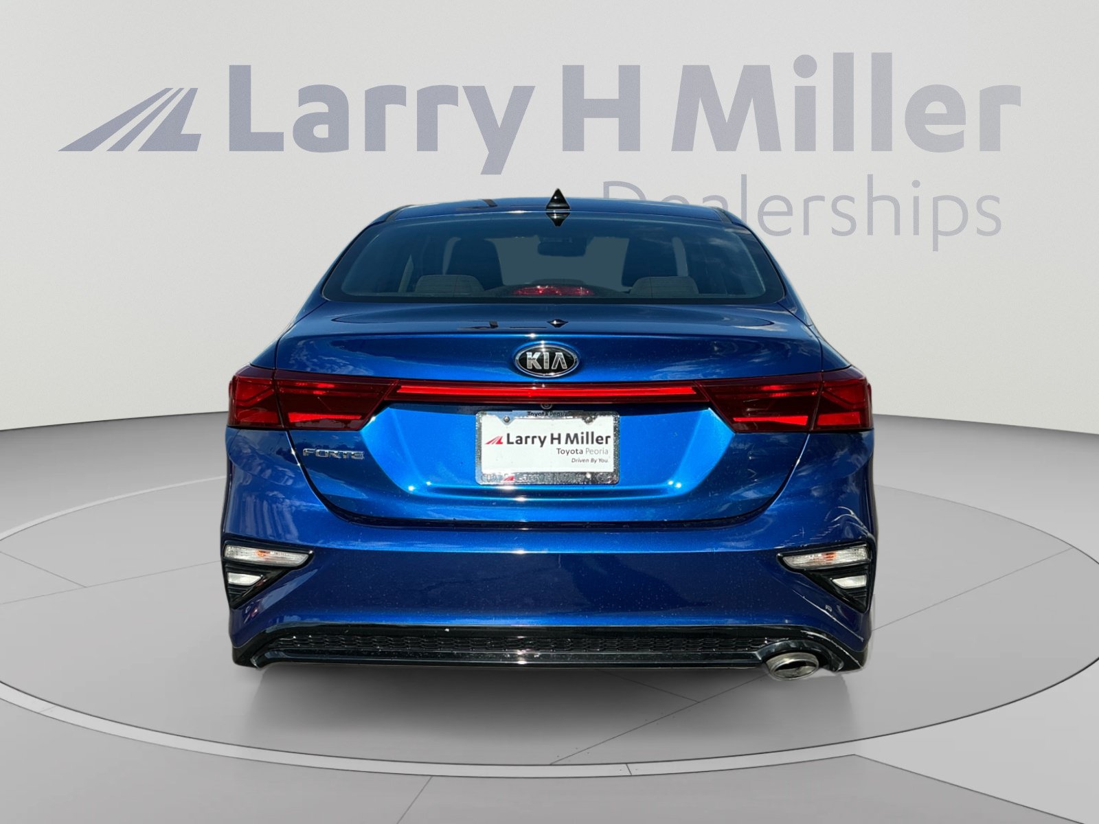 Used 2019 Kia Forte LXS FWD image 4