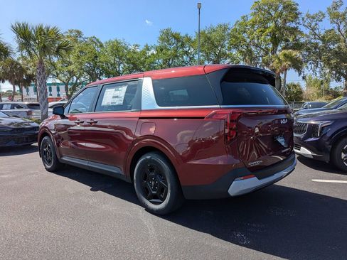 New 2026 Kia Carnival FWD image 6