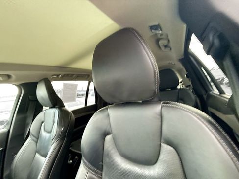 Used 2022 Volvo XC90 T8 Inscription image 22