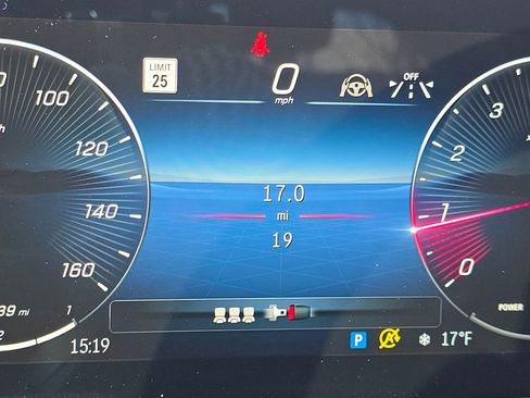 New 2026 Mercedes-Benz GLB 250 4MATIC image 29