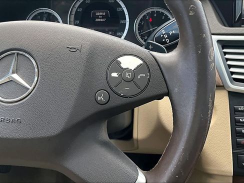 Used 2013 Mercedes-Benz E 350 Sedan image 21