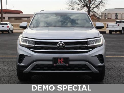 Used 2023 Volkswagen Atlas Cross Sport SE image 4