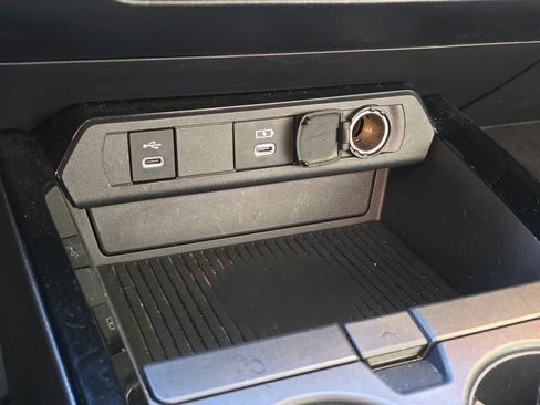 Used 2024 Toyota Prius LE image 22