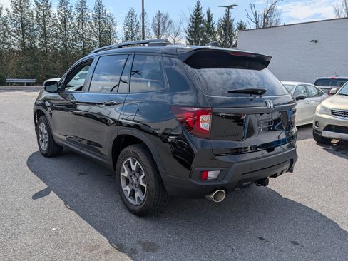 Used 2023 Honda Passport TrailSport image 5