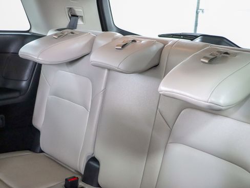 Used 2023 Nissan Pathfinder SL FWD image 25