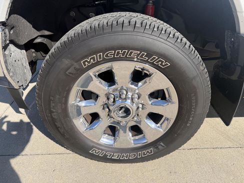 Used 2017 Ford F250 Lariat w/ Lariat Ultimate Package image 30