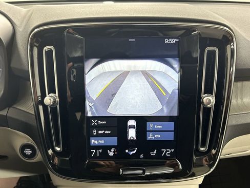 Used 2021 Volvo XC40 T5 Inscription w/ Advanced Package image 15