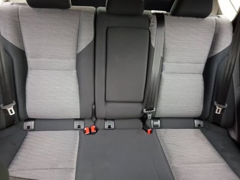 Used 2021 Nissan Rogue S FWD image 5
