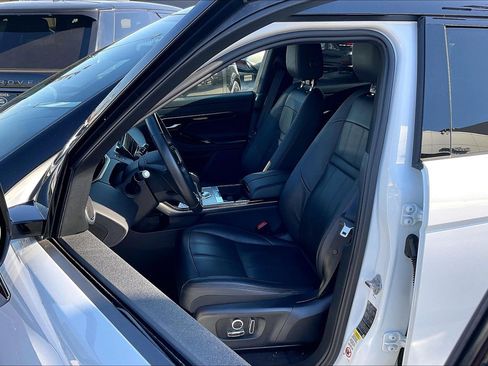 Used 2022 Land Rover Range Rover Evoque S image 8