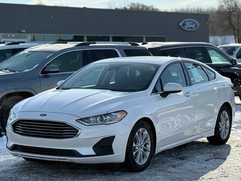 Certified 2020 Ford Fusion SE image 32