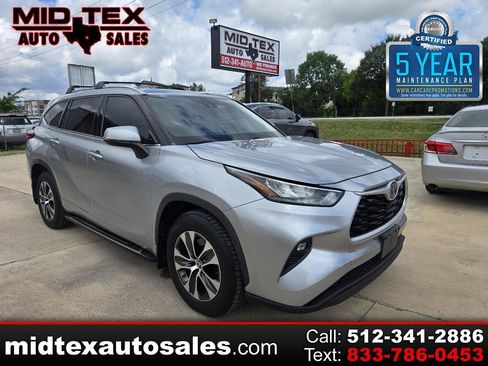 Used 2020 Toyota Highlander XLE AWD/4WD image 1
