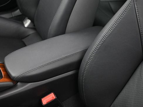 Certified 2018 Porsche 911 Targa 4S image 17