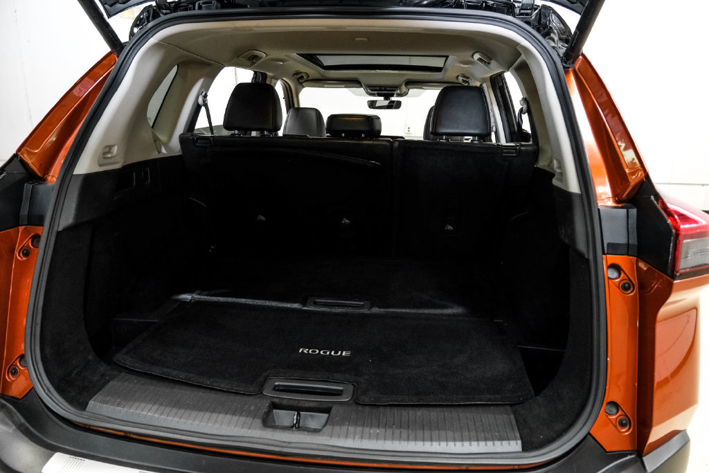 Used 2023 Nissan Rogue Platinum w/ Platinum Premium Package AWD/4WD image 50