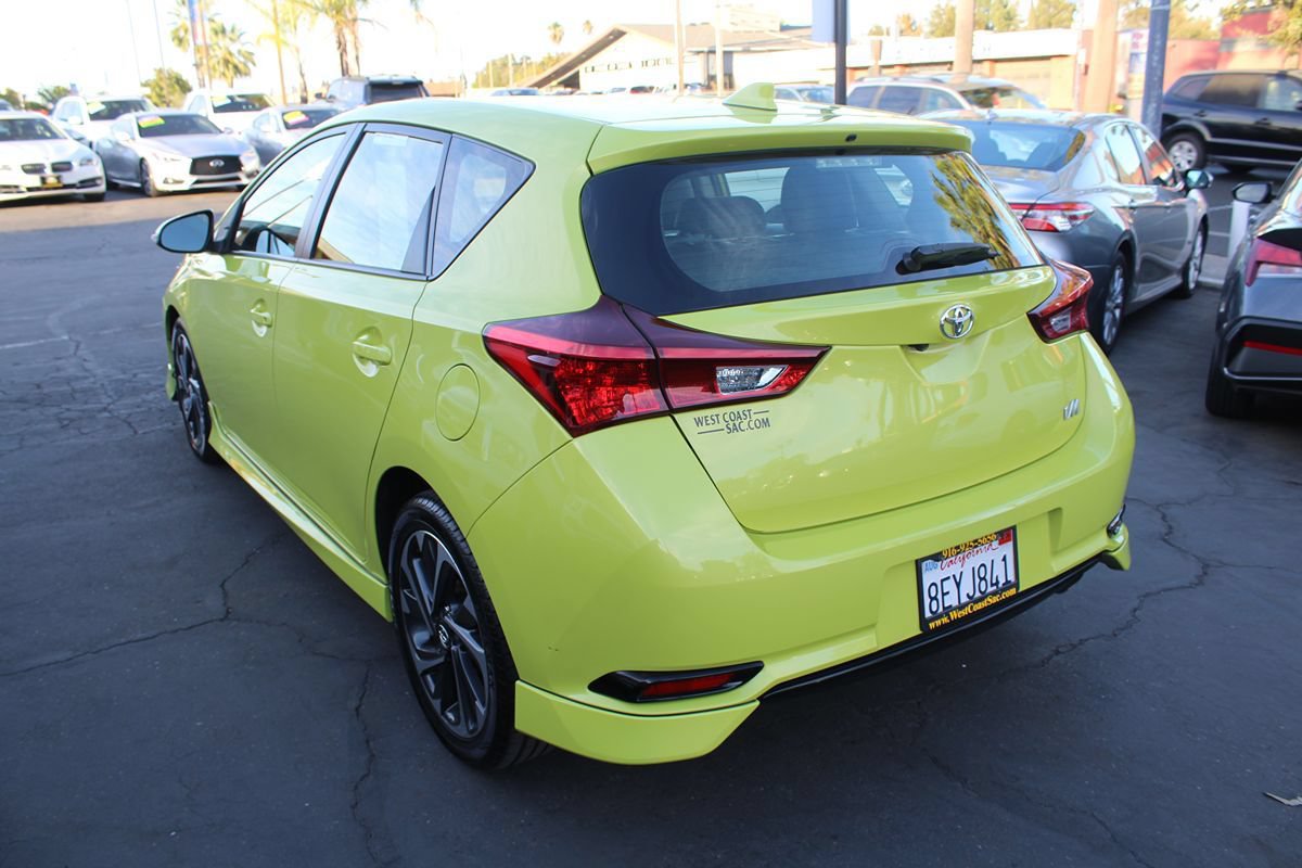 Used 2017 Toyota Corolla iM w/ All-Weather Mat Package FWD image 5