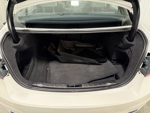 Used 2018 BMW 330i xDrive Sedan image 9