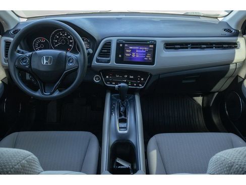 Used 2017 Honda HR-V EX image 12