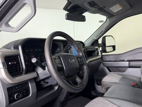 Used 2023 Ford F350 XLT w/ FX4 Off-Road Package image 22