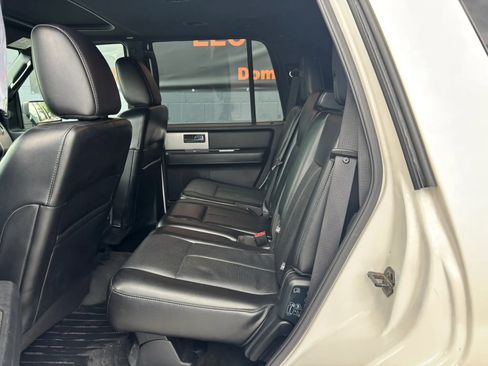 Used 2015 Ford Expedition XLT w/ Equipment Group 202A image 19