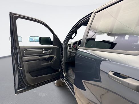 Used 2025 RAM 1500 Big Horn image 9