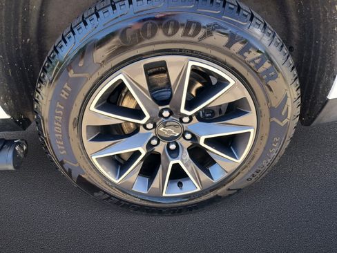 Used 2023 Chevrolet Tahoe Z71 AWD/4WD image 25