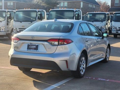 Used 2025 Toyota Corolla LE image 13