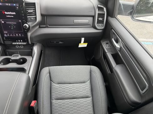 New 2026 RAM 1500 4x4 Crew Cab image 15