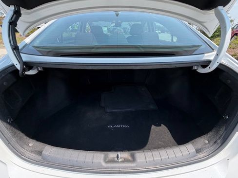 Used 2020 Hyundai Elantra Value Edition w/ Cargo Package (C1) FWD image 55