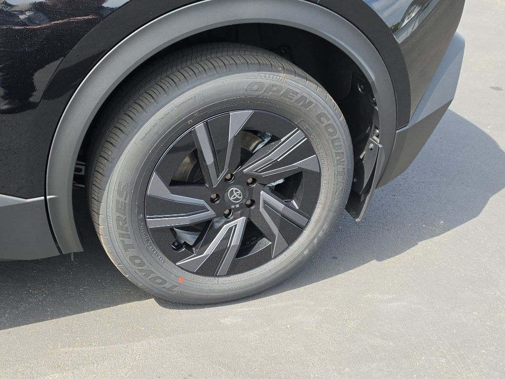 New 2026 Toyota C-HR AWD/4WD image 12