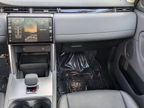 Used 2025 Land Rover Discovery Sport S AWD/4WD image 28