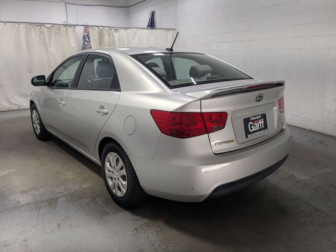 Used 2013 Kia Forte EX w/ Fuel Economy Pkg FWD image 9