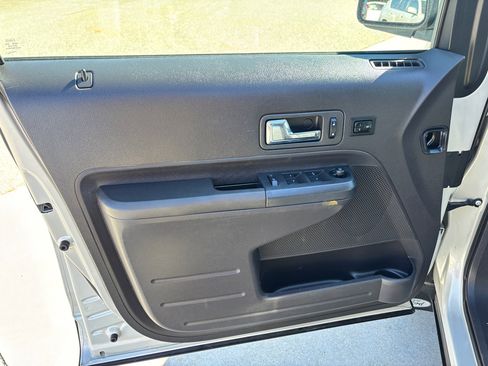 Used 2007 Ford Edge SEL image 18