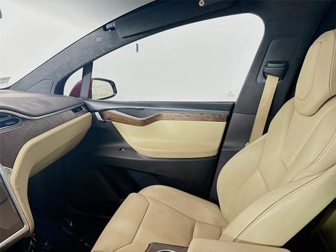 Used 2016 Tesla Model X P90D image 20