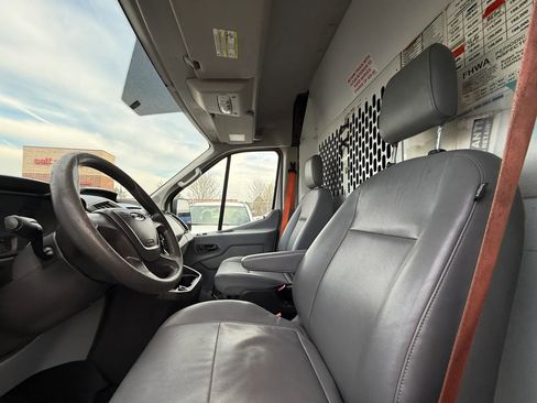 Used 2019 Ford Transit 150 Medium Roof image 29