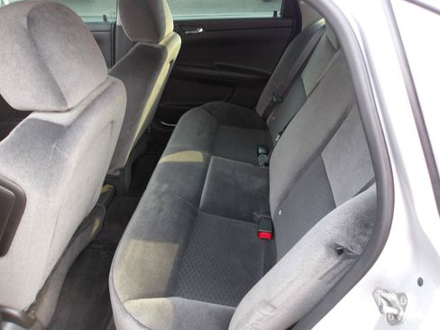 Used 2015 Chevrolet Impala Limited LS FWD image 10