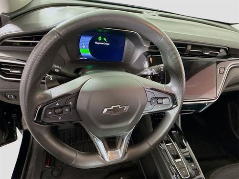 Used 2023 Chevrolet Bolt EUV LT w/ Driver Confidence Package image 5