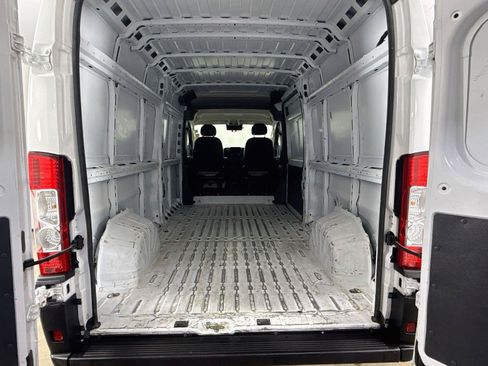 Used 2023 RAM ProMaster 2500 FWD image 25