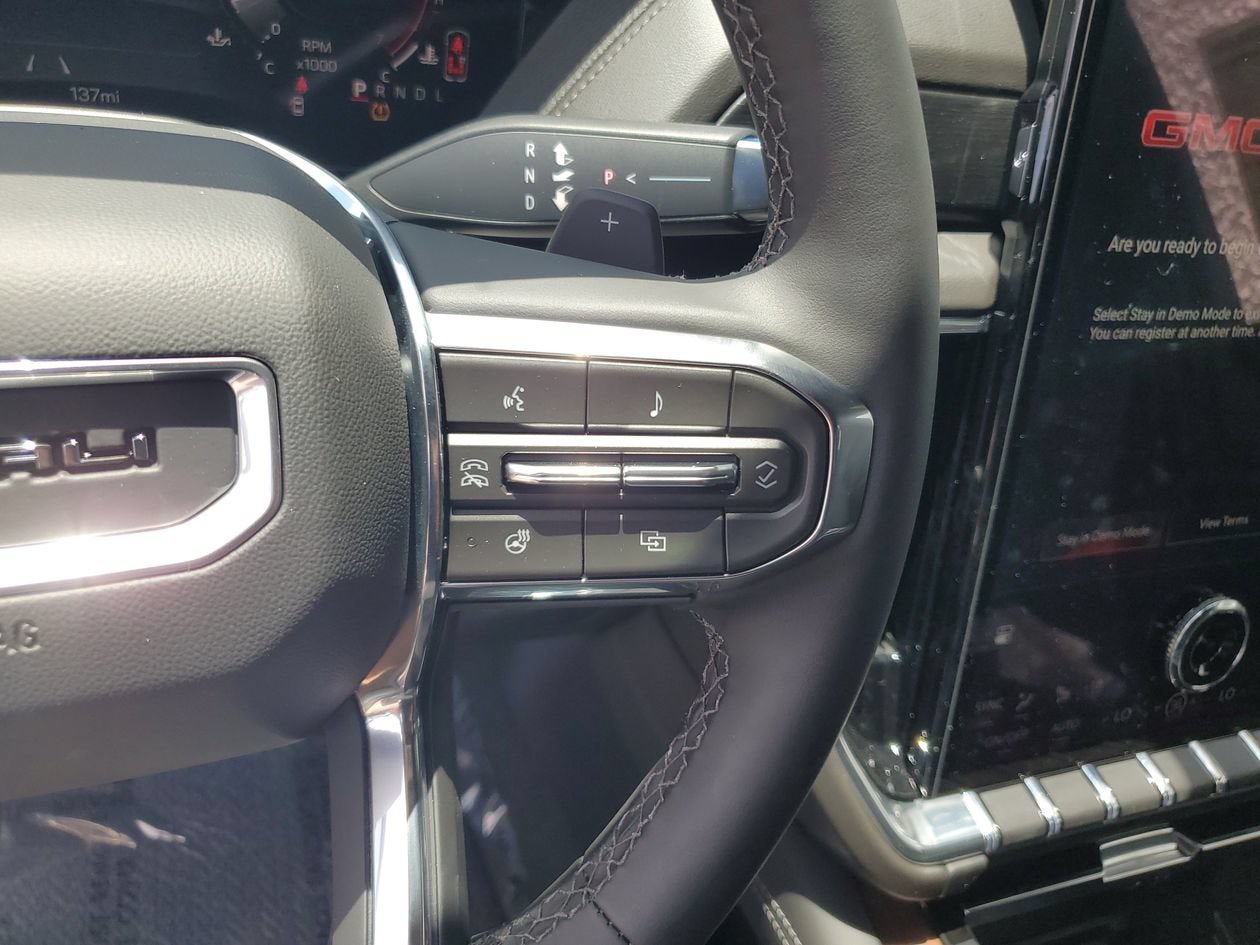 New 2026 GMC Yukon Denali RWD image 27