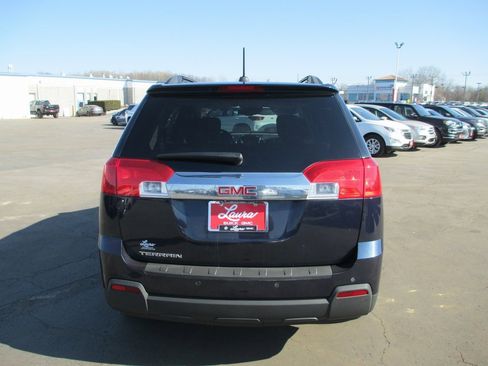 Used 2015 GMC Terrain SLE w/ Chrome Package image 4
