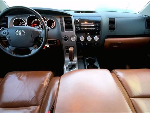 Used 2011 Toyota Tundra Limited w/ Memory Pkg image 15